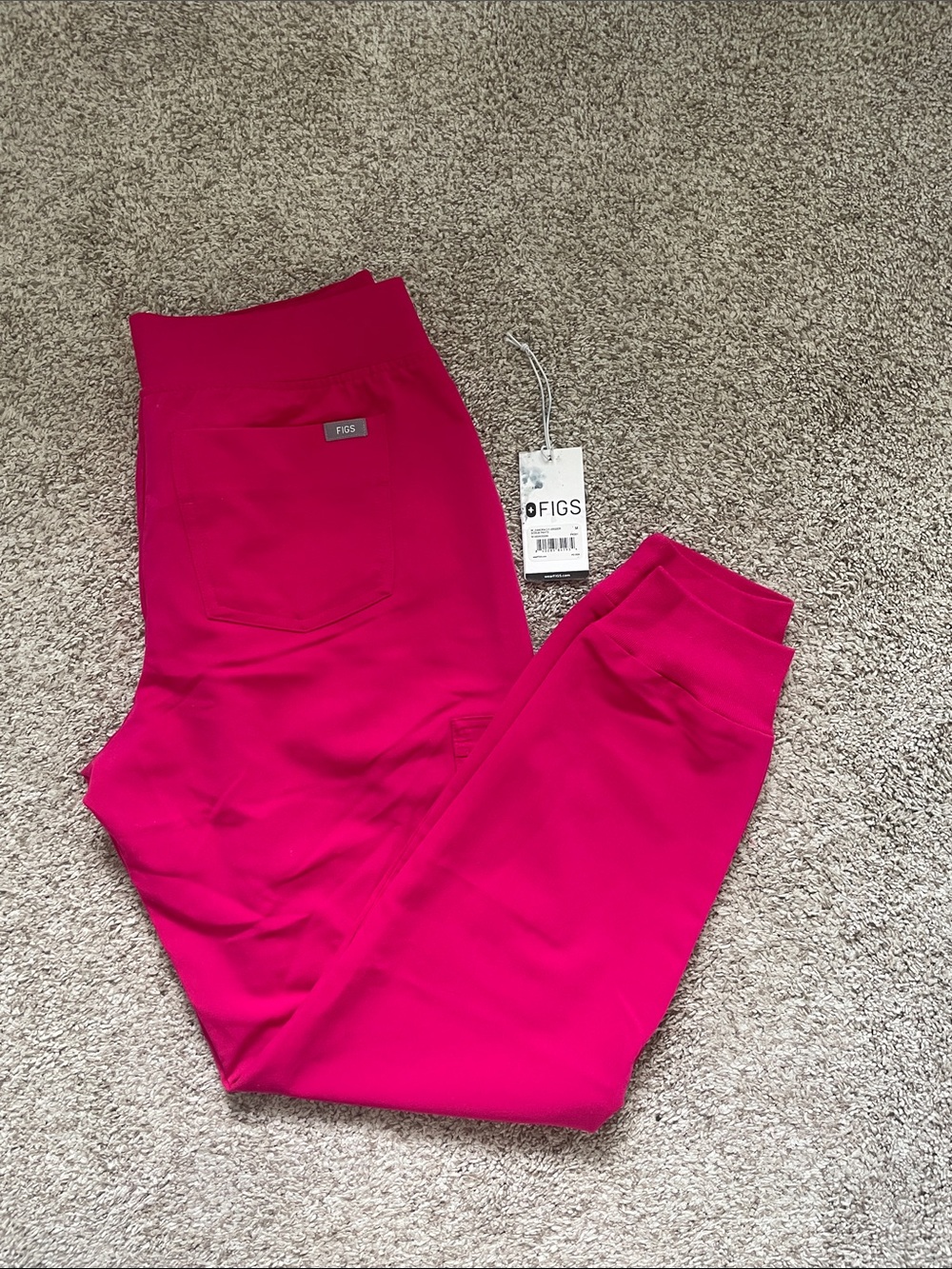 Figs Women's Bright FuchsiaScrub Pants Joggers NWOT